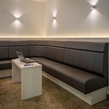 Hotel Chrisma Dusseldorf